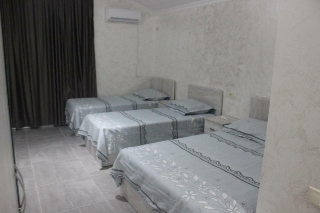 Giomari Hotel Уреки Екстериор снимка